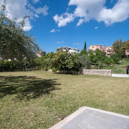 Mille Garden * Noto