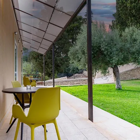 Mille Garden Aparthotel Noto